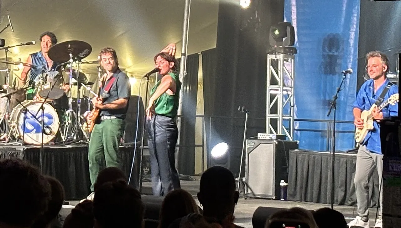 Sammy Rae & The Friends